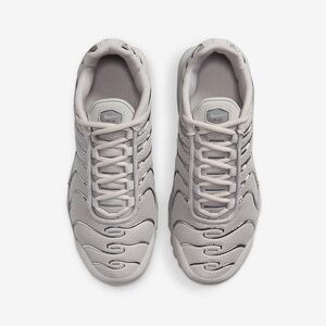 Nike Air Max Plus Big Kids' Shoes Size 5.5Y